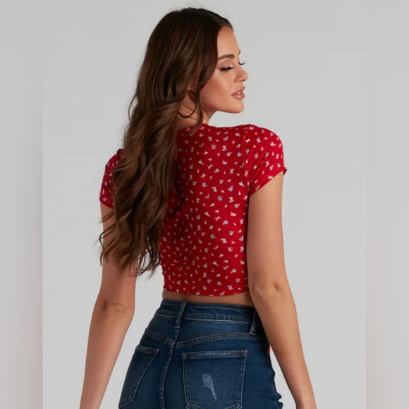 WINDSOR SHORT SLEEVE RED WHITE V NECK TIE KNOT CROP TOP SIZE LARGE - Picture 3 of 9